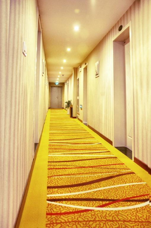 Nafee Hotel Zhenjiang  Exteriör bild